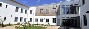 El centro de salud mental NHS Foundation Trust crea un entorno seguro con un sistema de videovigilancia IP