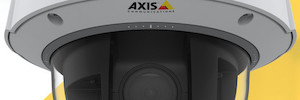 Axis ofrece en sus nuevas cámaras PTZ Q60 zoom óptico de 40x y Lightfinder 2.0