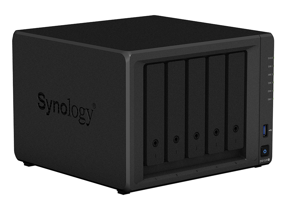 Synology は、DS1520+ および DS1621xs+ を使用して、その NAS
