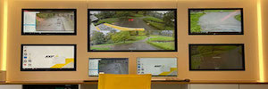 AG Neovo embarca sus monitores en el showroom móvil de Axis